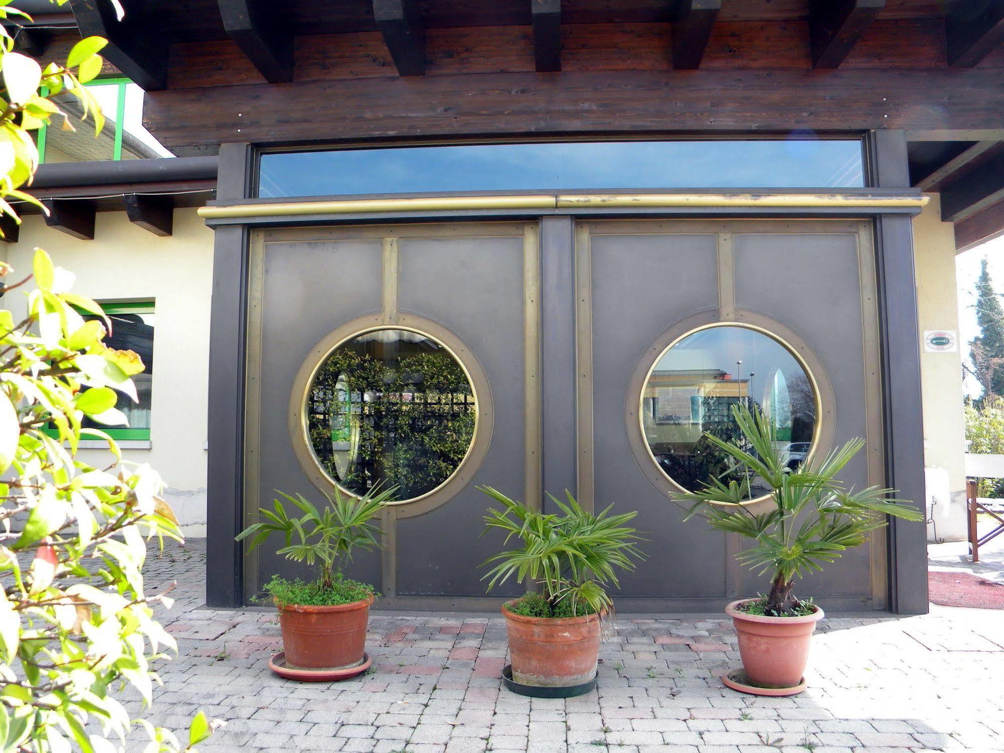 Hotel Corone Caerano Di San Marco Exteriér fotografie